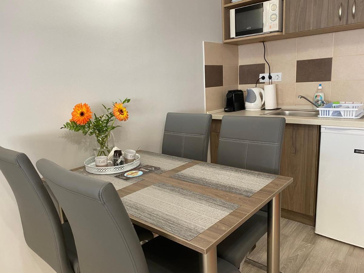 Oreo Apartman Eger Ngoại thất bức ảnh